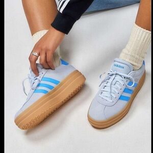 Adidas V1 Court Bold Trainers